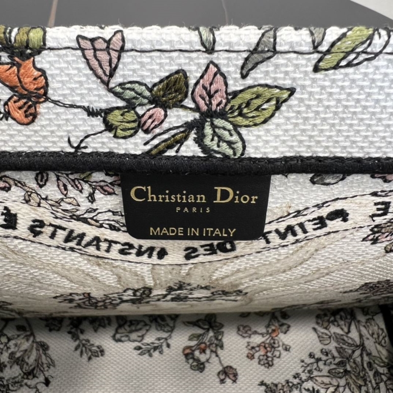 Dior Shopping Bags